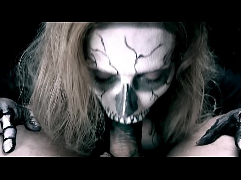 ❤️ ʻO ke kaikamahine daimonio e omo ana i ka moa me kona waha ʻeleʻele a me ka ʻai ʻana. Anal porn iā mākou haw.hentaiteca.ru ☑